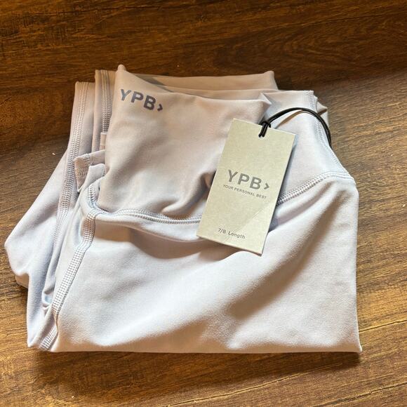 Abercrombie & Fitch YPB NWT 7/8 Legging - size Large - Picture 6 of 6